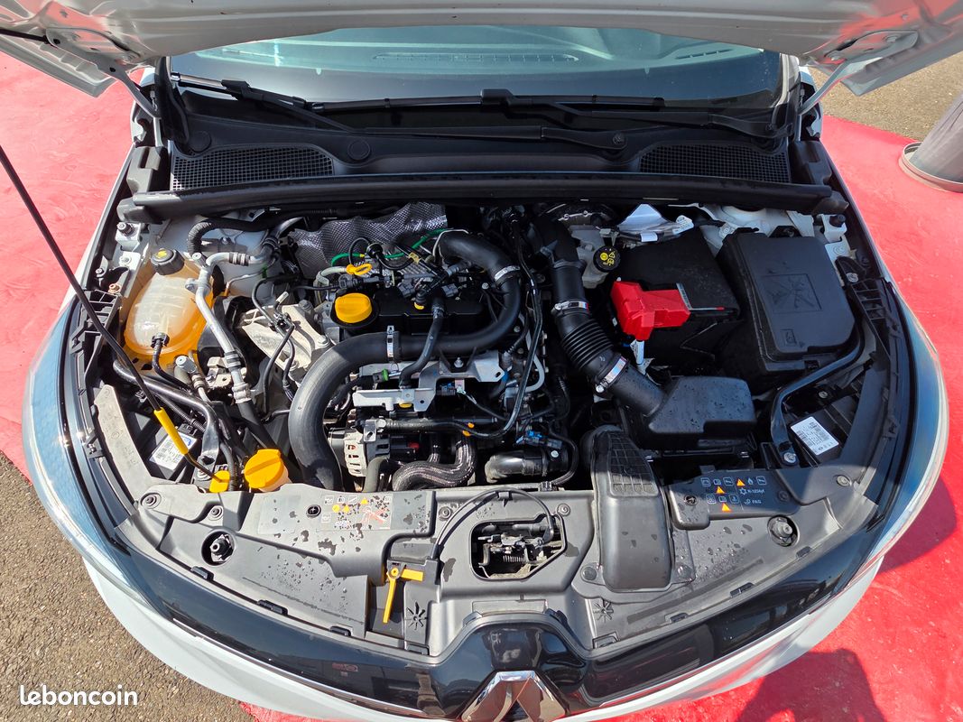 Renault Clio 1.0 L TCe 100 CH "Business" (image 5)
