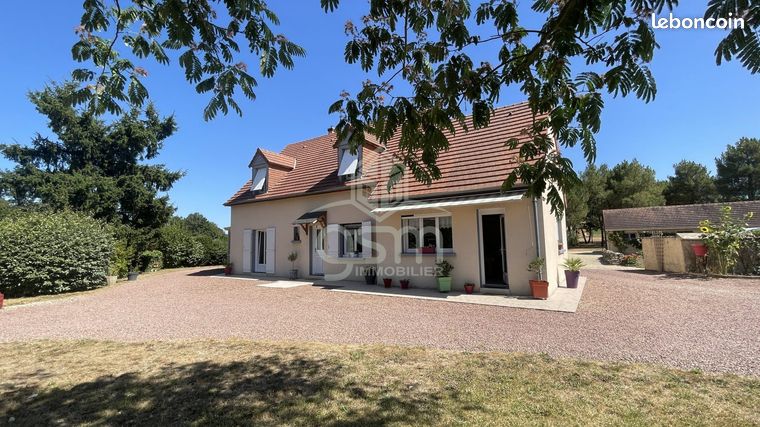 Maison 7 pièces 195 m²