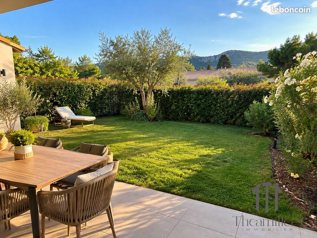 Maison 3 pièces 64 m² · à Saint-Zacharie · 64 m² · 357 000 €