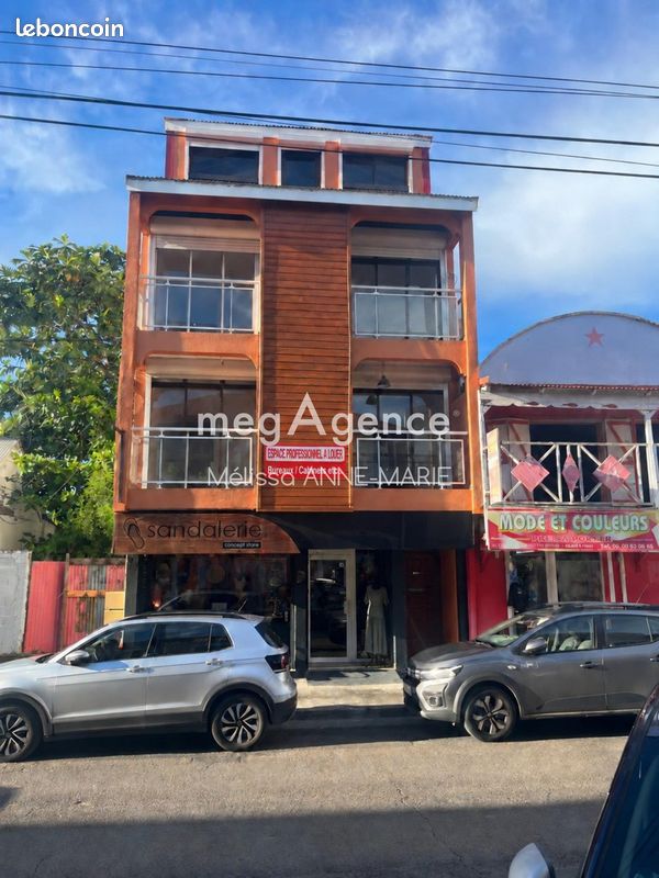 Immeuble 2 pièces 198 m² · à Saint-François · 198 m² · 685 000 €
