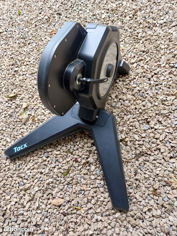 Home Trainer Tacx Flux Équipements vélos