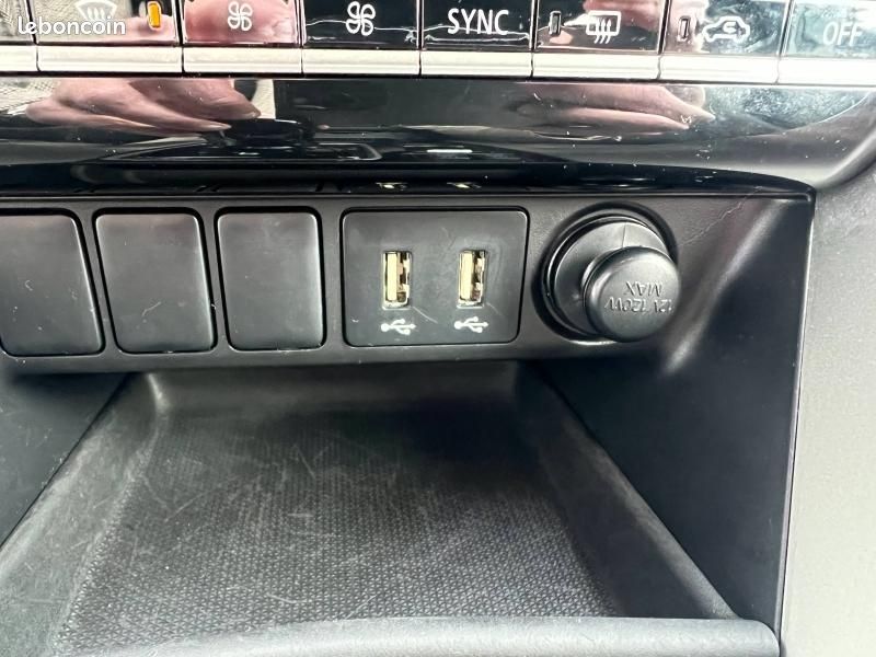 Mitsubishi Eclipse Cross 2.4 MIVEC PHEV 188ch Business 4WD (image 36)
