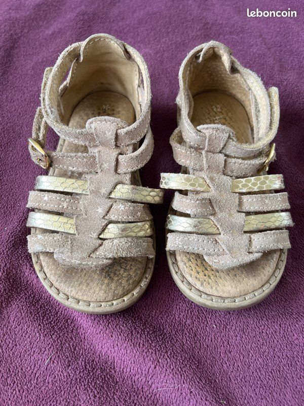 Chaussures fille été taille 22 (image 1)