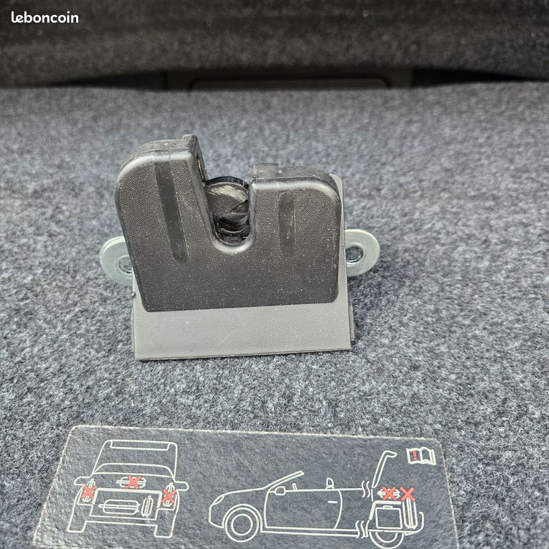 Serrure de coffre seat ibiza4 6j (image 2)