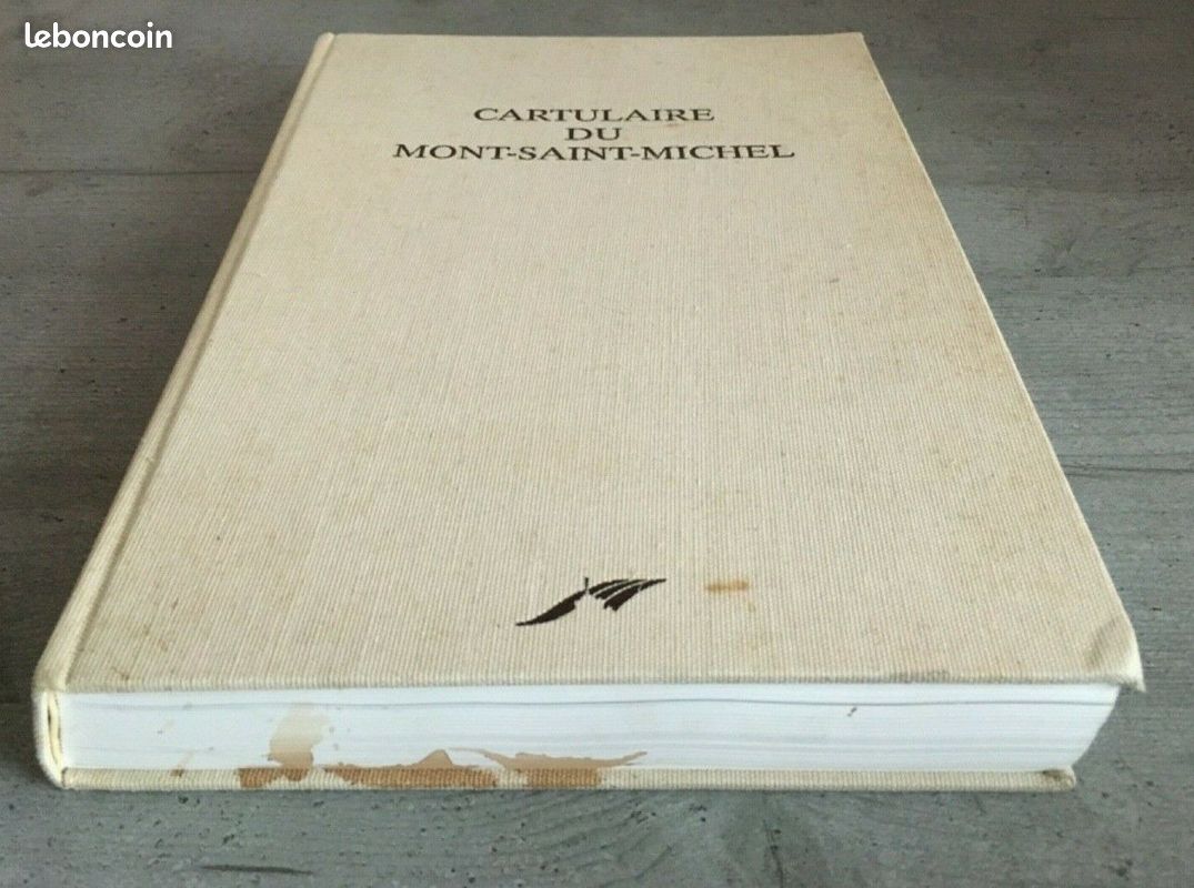 [AVRANCHES] ‎Cartulaire du Mont-Saint-Michel - Fac-similé du manuscrit 210 (image 8)