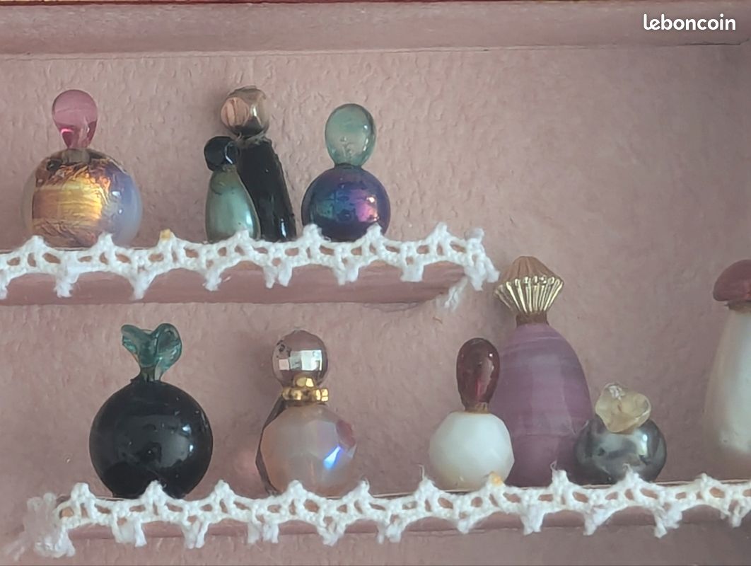 Vitrine miniature thème parfum (image 2)