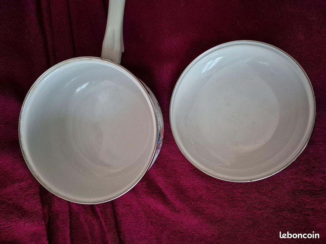 Série de 5 casseroles émaillées Vintage Provincial Bouquet