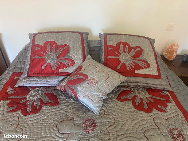 Plaid ,''dessus de lit, quilt, patchwork, tissus batik americains