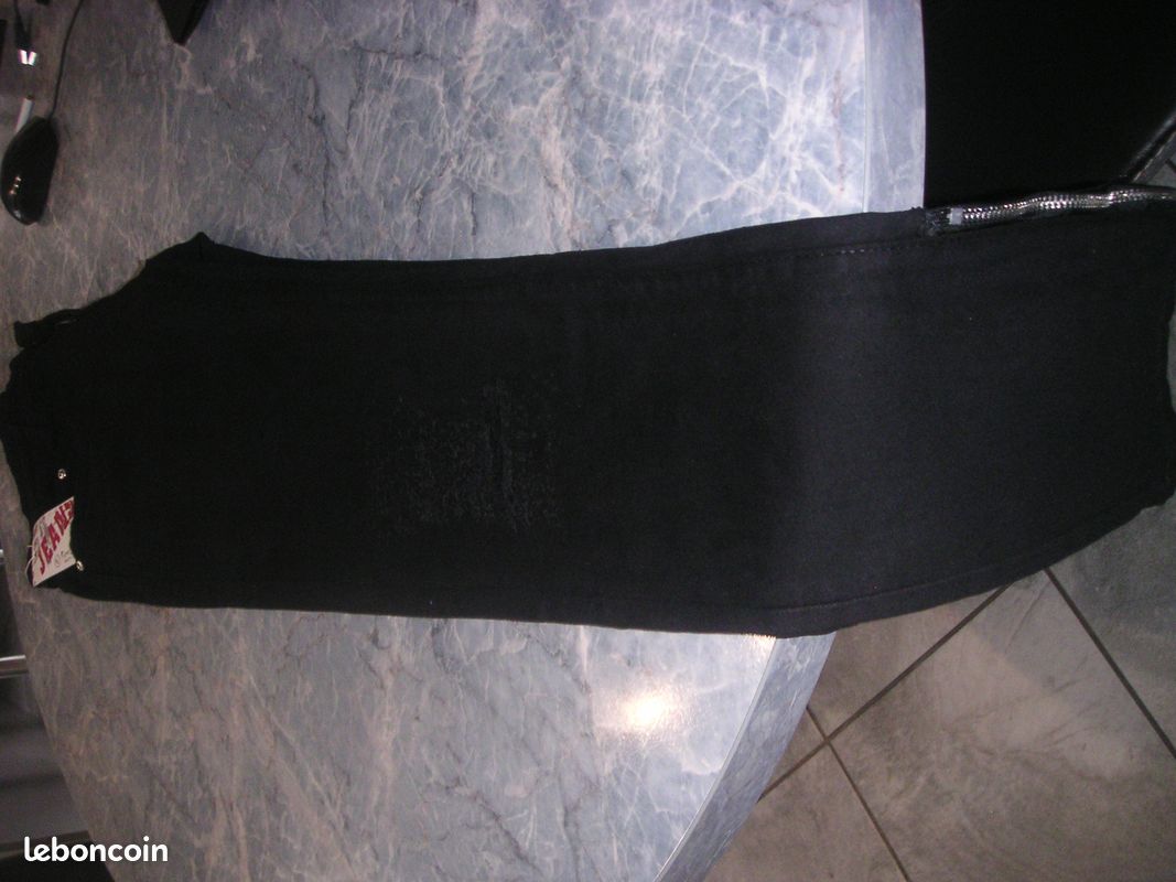 Magnifique jean ultra slim neuf homme T 38 et 42 (image 3)
