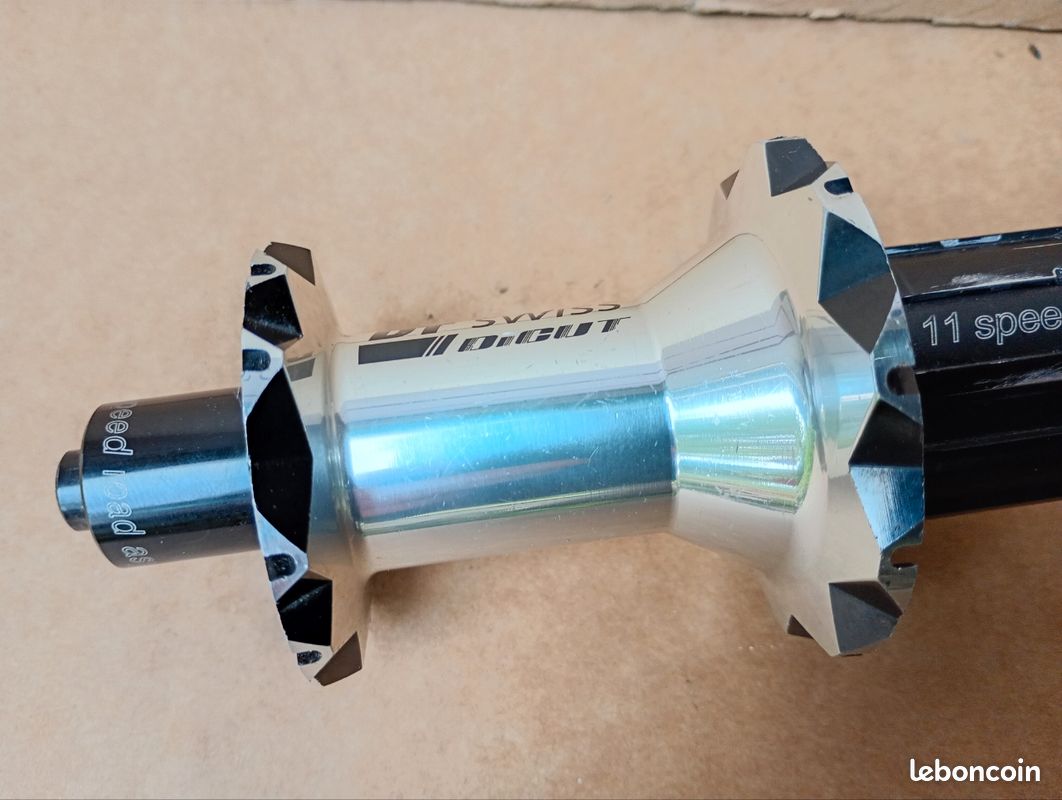 Moyeu Arrière Roval CLX 40/60 - 24 Trous - 11v - Céramique - Spécialized