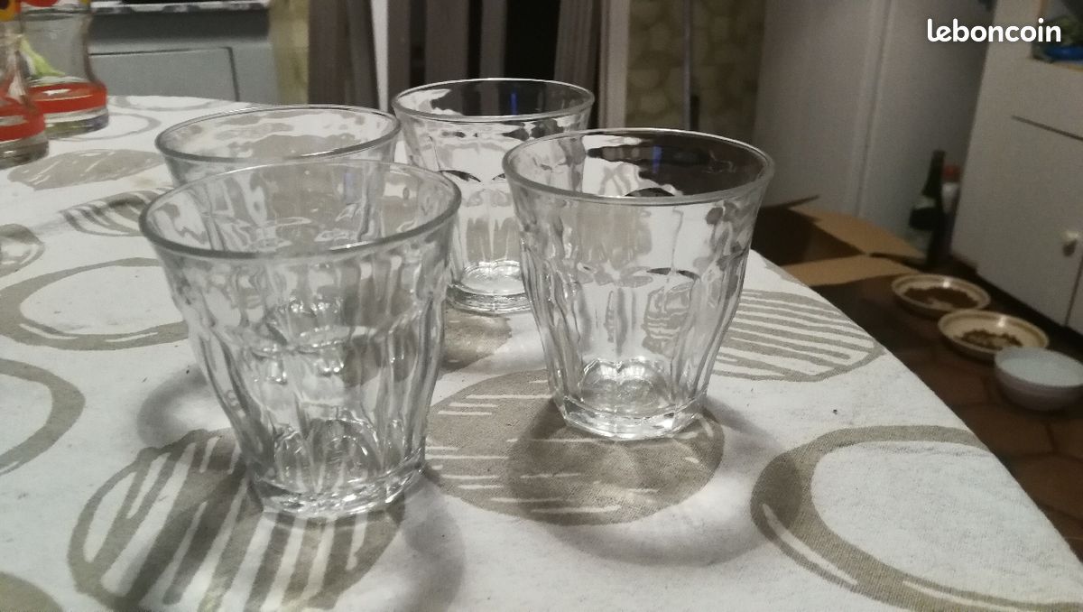 Lot de 4 petits verres (image 1)