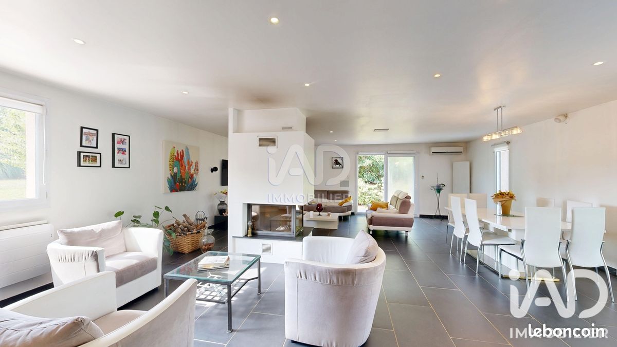 Maison 7 pièces 182 m² · à Bazus · 182 m² · 469 000 €