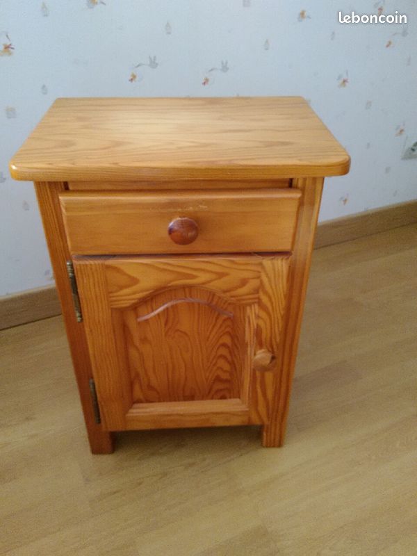 Chambre en pin (lit + chevet) (image 2)