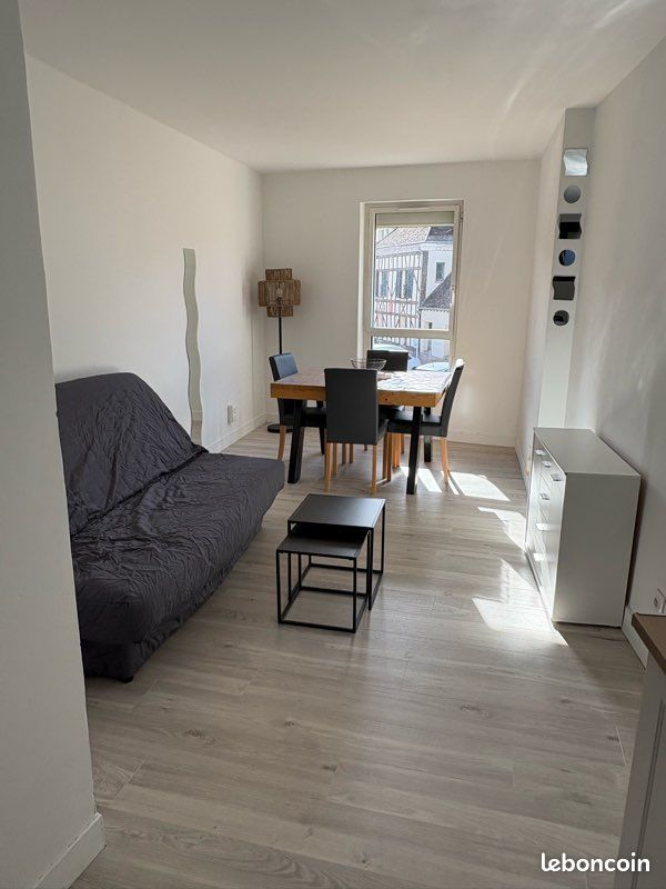 Appartement 2 pièces 40 m² · à Nogent-le-Roi · 40 m² · 640 €/mois