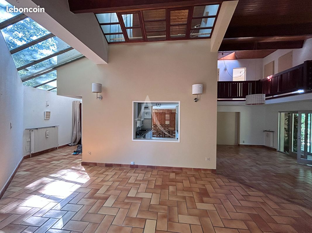 Maison 7 pièces 188 m² · à Le Taillan-Médoc · 188 m² · 499 900 €