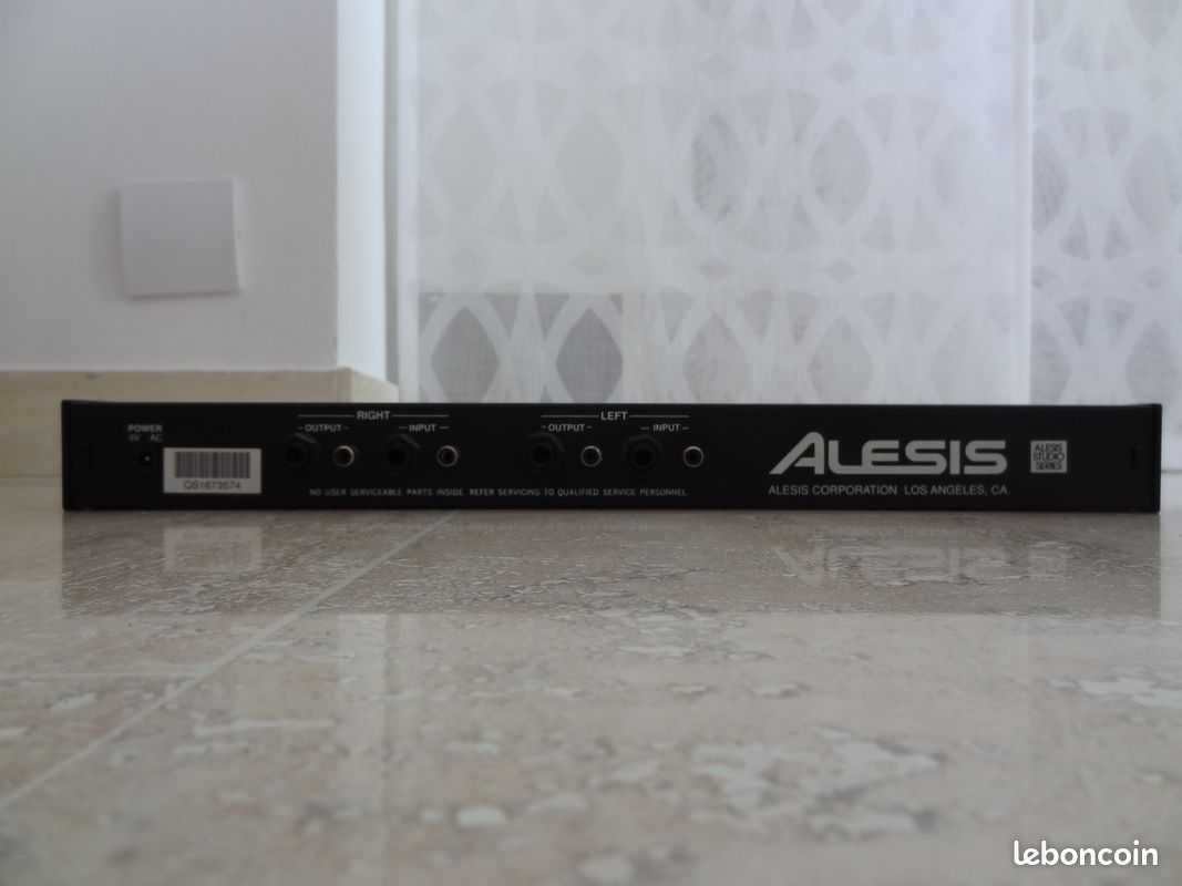 Alesis m-eq-230 equalizeur de precision 1/3 octave (image 5)