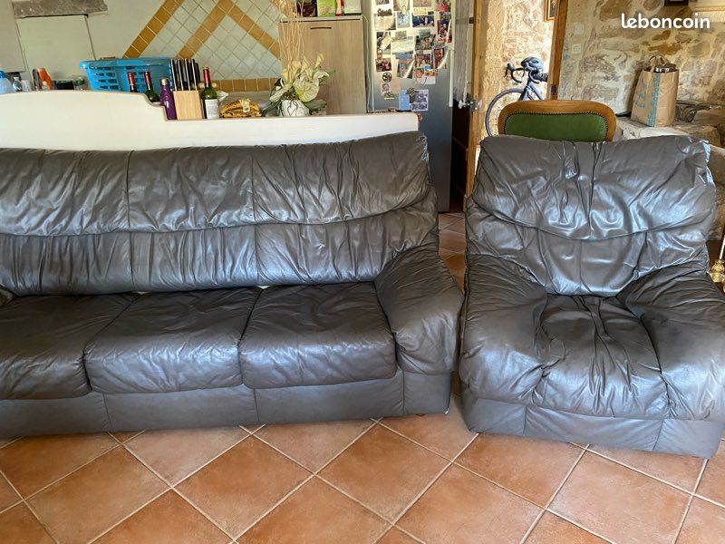 Vends canapé cuir gris souris + 1 fauteuil (image 3)