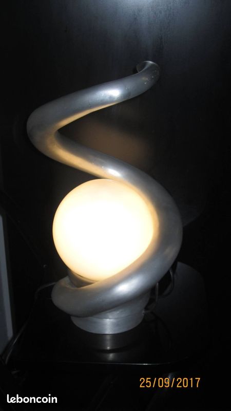 Lampe artisanale unique (image 1)