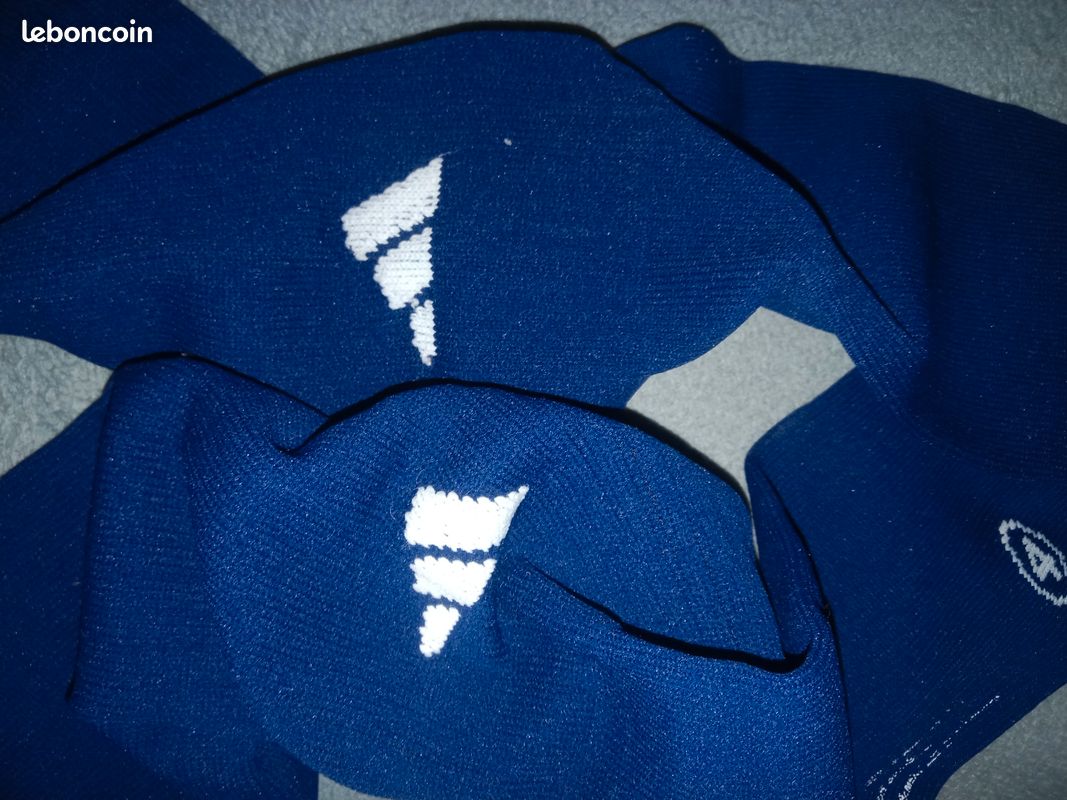 VINTAGE Paire de chaussettes de FOOTBAL' ADIDAS Neuve Taille 4 (Maillot porté) BELLE AFFAIRE (image 2)