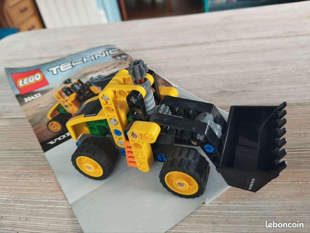Lego technic Volvo 30433 (image 4)