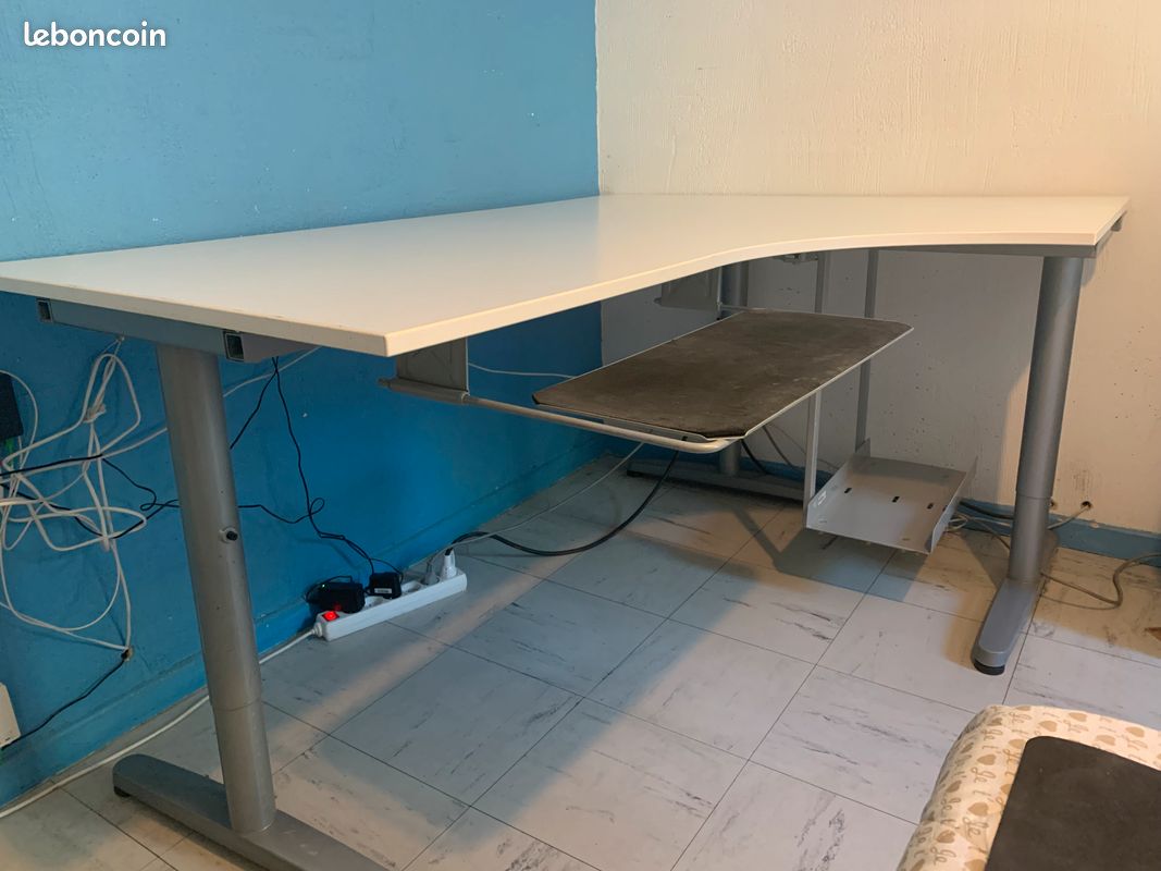 Bureau IKEA Bekant 120 cm x 160 (image 3)