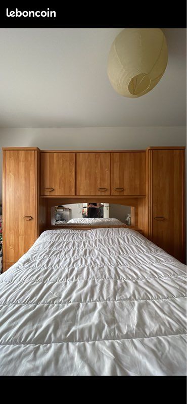 Pont de lit en bois avec miroir et rangements (image 1)