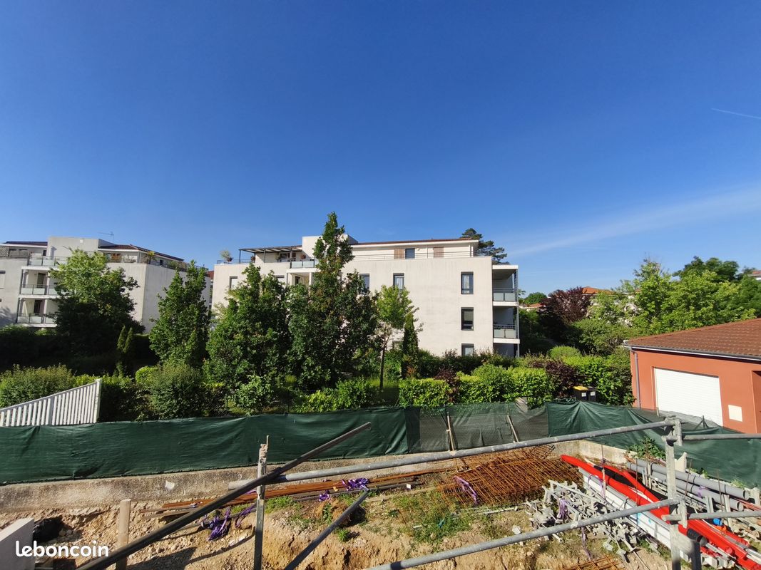 Appartement 4 pièces 79 m² · à Saint-Bonnet-de-Mure · 79 m² · 325 000 €