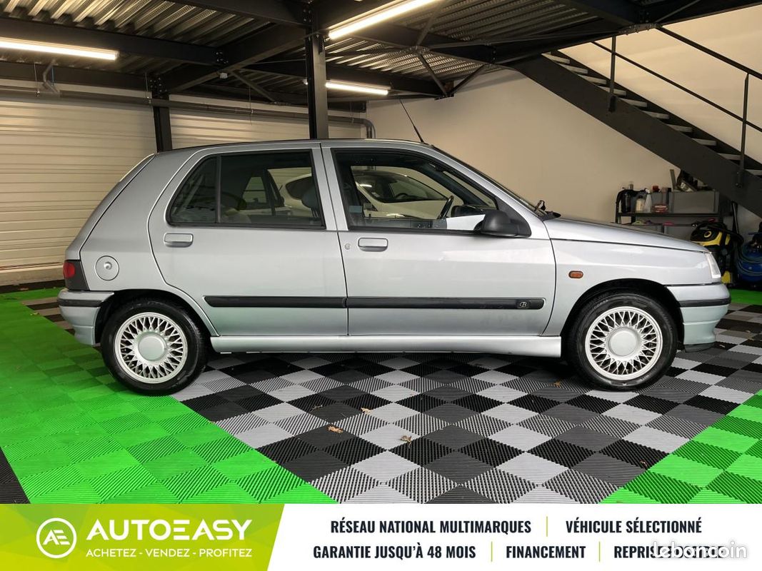 Renault Clio baccara 1.8 90 ch boite automatique / Youngtimer (image 12)