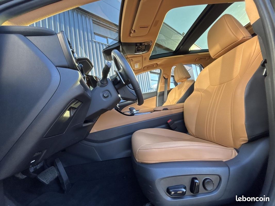 Lexus NX 350h Luxe 2WD PACK DESIGN MY25 (image 15)