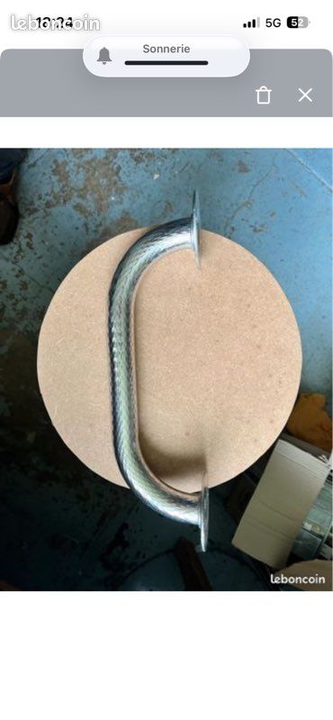 Barre de soutien ou d’appui neuve en inox pour personnes âgées ou à mobilité réduite (image 3)