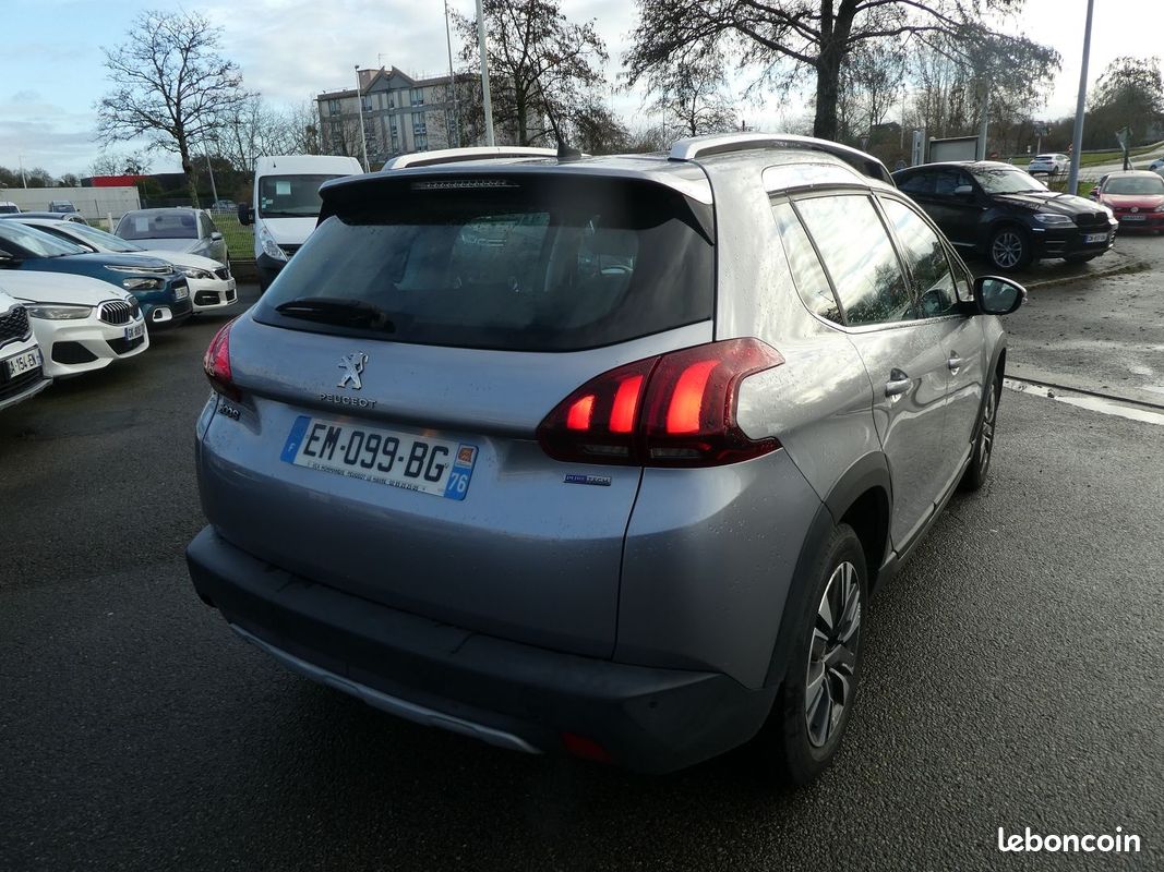 Peugeot 2008 1.2 PURETECH 110CH ALLURE BUSINESS S&S (image 2)