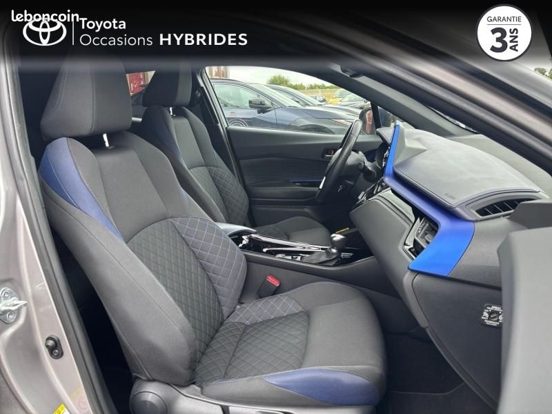Toyota C-HR 184h Graphic 2WD E-CVT MC19 (image 6)