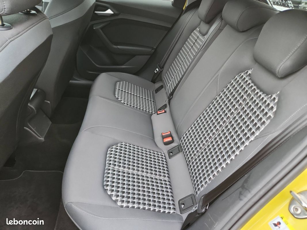 AUDI A1 Allstreet 30 TFSI 110 ch S tronic 7 Design (image 23)