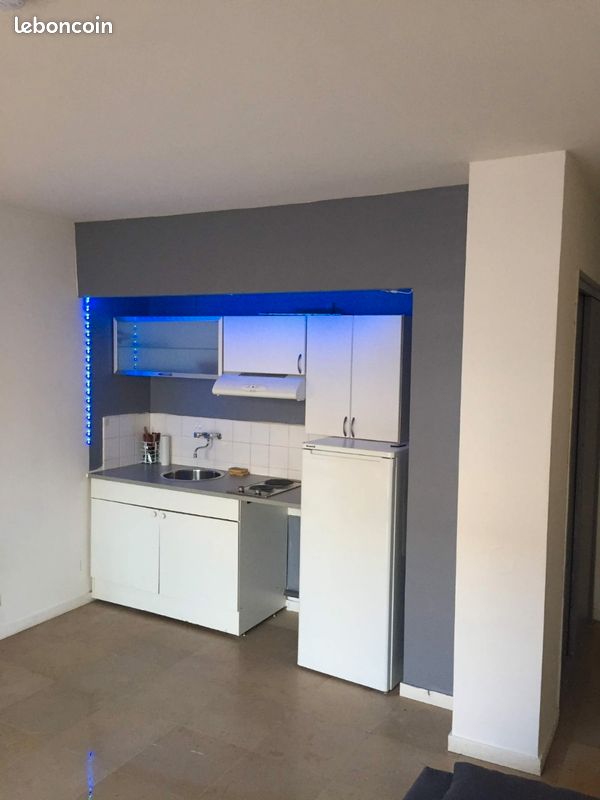 Appartement 1 pièce 28 m² · à Aix-en-Provence · 28 m² · 750 €/mois