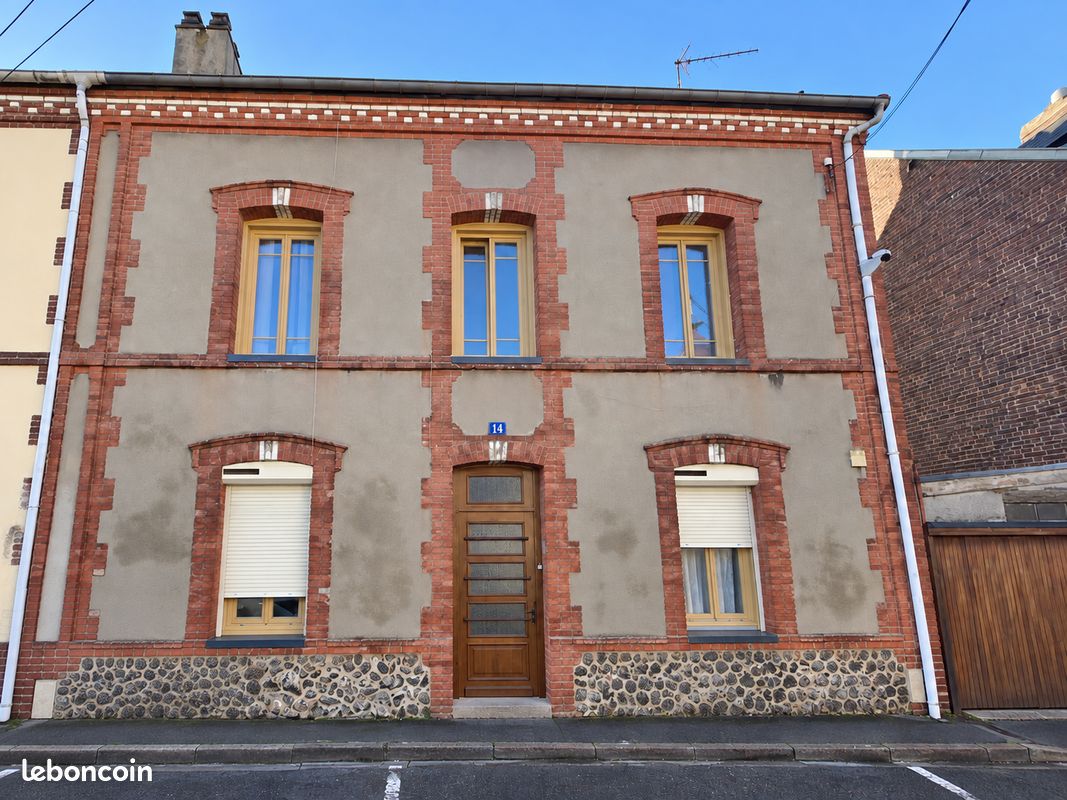 Maison 4 pièces 105 m² · à Oissel · 105 m² · 155 000 €