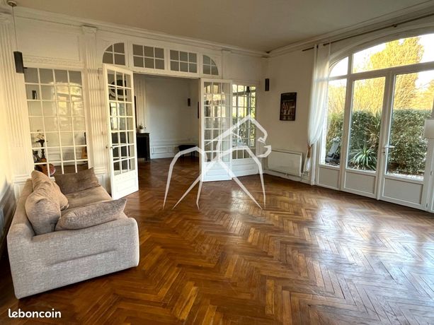 Appartement 2 pièces 102 m²