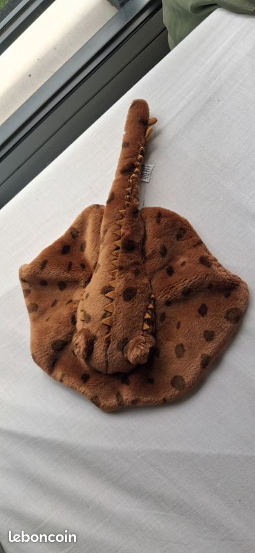 Peluche raie pastenague (image 2)