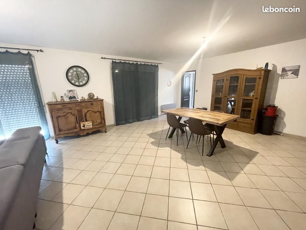 Maison 6 pièces 151 m² · à Lesparre-Médoc · 151 m² · 330 000 €