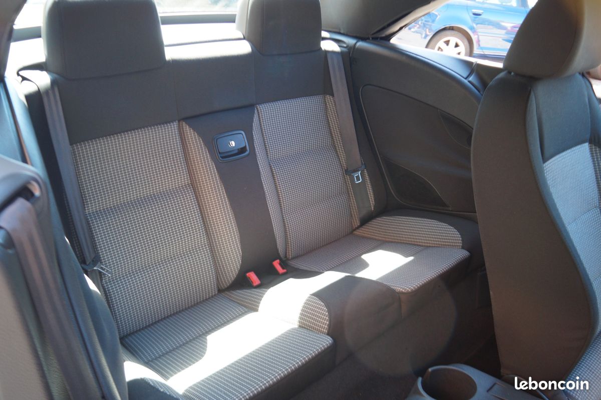 VOLKSWAGEN EOS 1.4 TFSI 122ch- OUVERTURE CAPOTE HS/ OUVERTURE TOIT OUVRANT OK/ MOTEUR GARANTIE 6 MOIS (image 14)