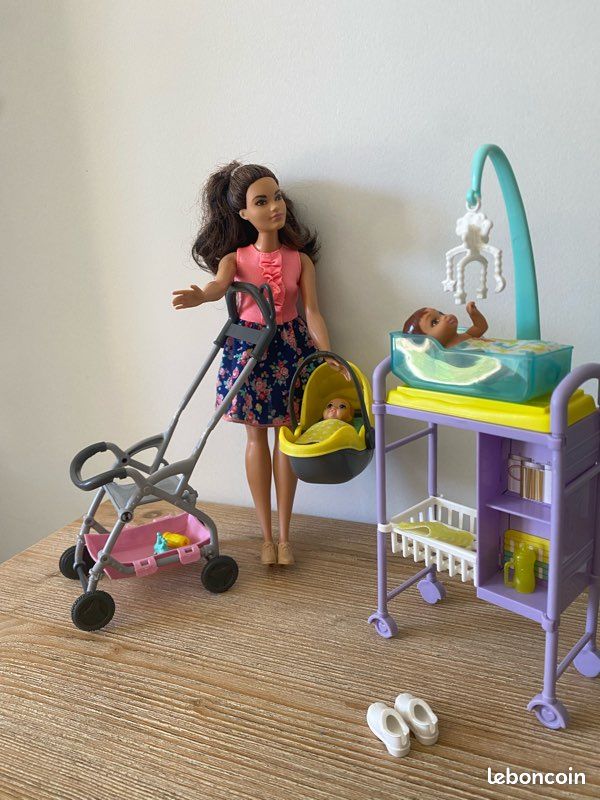 Barbie infirmière bébés (image 5)