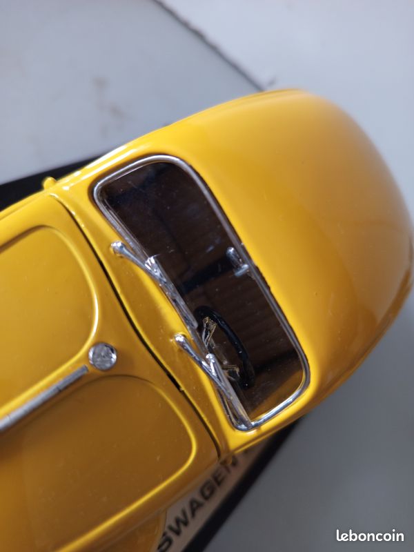 Volkswagen Beetle 1967 Coccinelle Berline Jaune 1/18 Road Tough Miniature Rare Sans Boîte