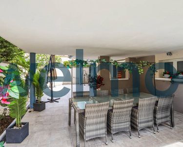 Maison 449 000 € - 175 m²