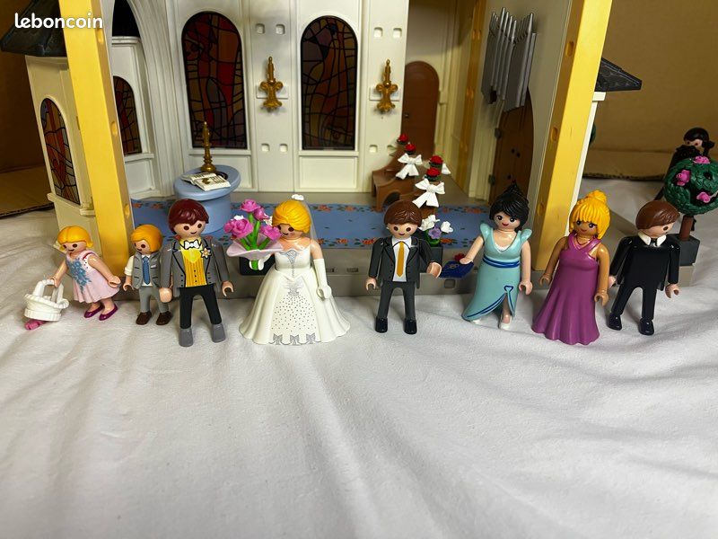 PLAYMOBIL 5053 – Église De Mariage Romantique Avec Prêtre Et Accessoires, Pour Enfants De 4 à 10 Ans