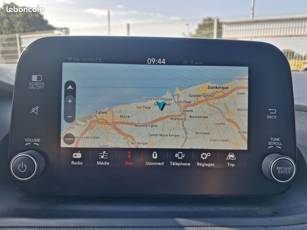 Fiat Tipo Lounge 1.6 Multijet 130 - 5 Places - GPS - Caméra (image 11)