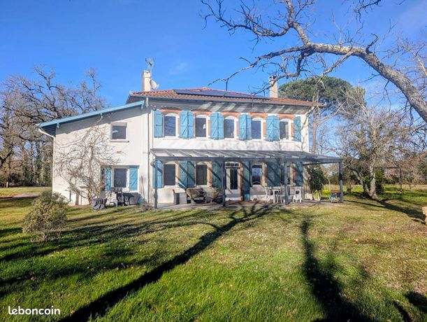 Propriété 8 pièces 289 m²