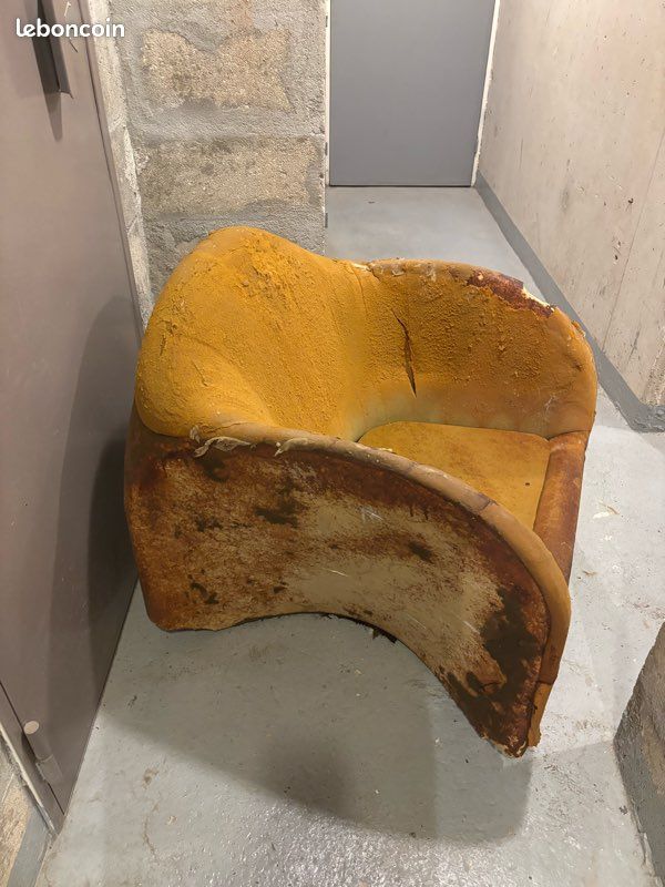Deux fauteuils 1970 pour restauration (image 6)