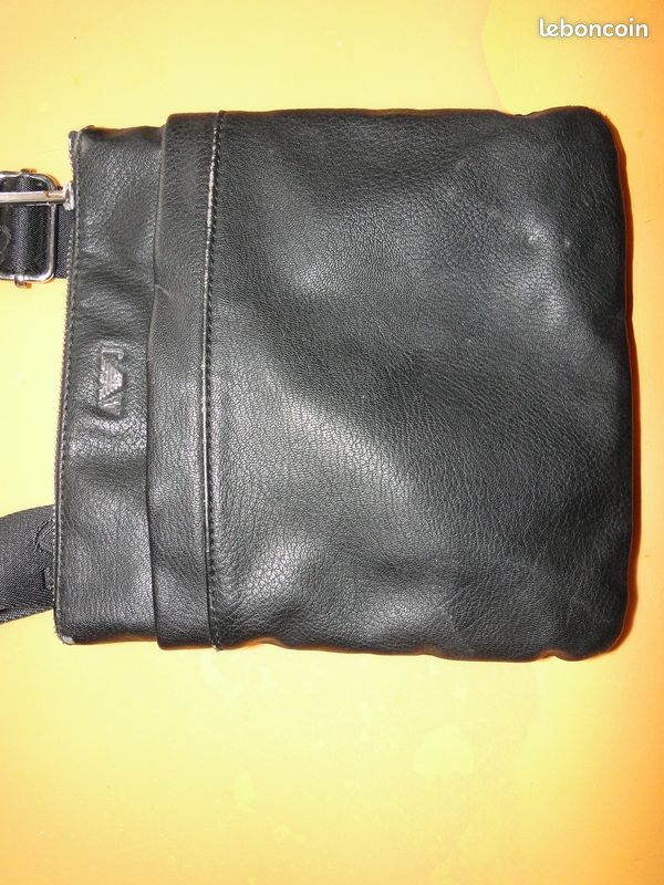 Sacoche ARMANI (image 3)