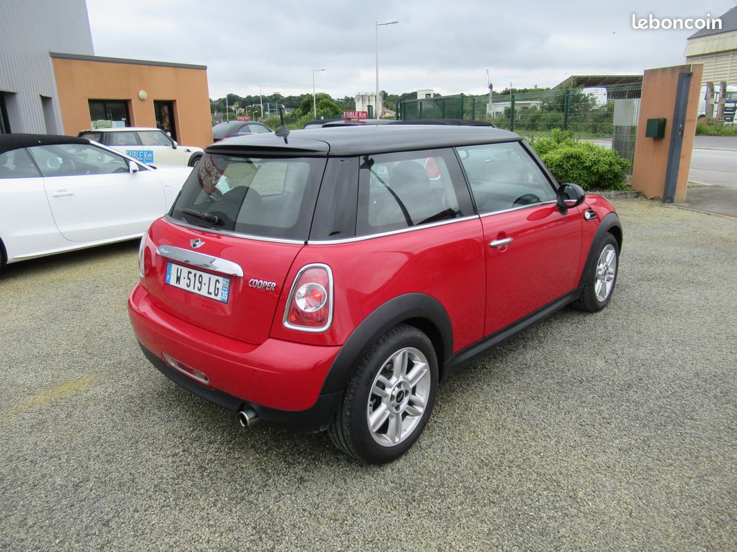 Superbe mini cooper 1.6l 122cv faible kms (image 4)