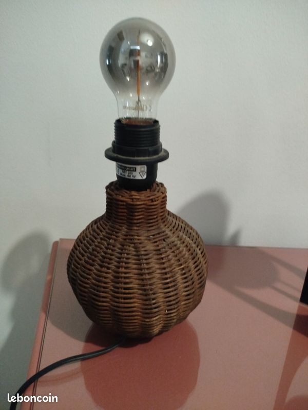 Lampe en osier ronde (image 1)