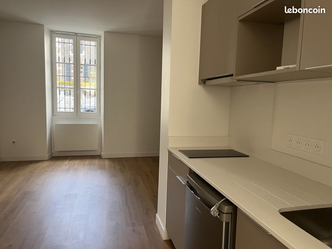 Appartement 1 pièce 28 m² · à Pau · 28 m² · 530 €/mois